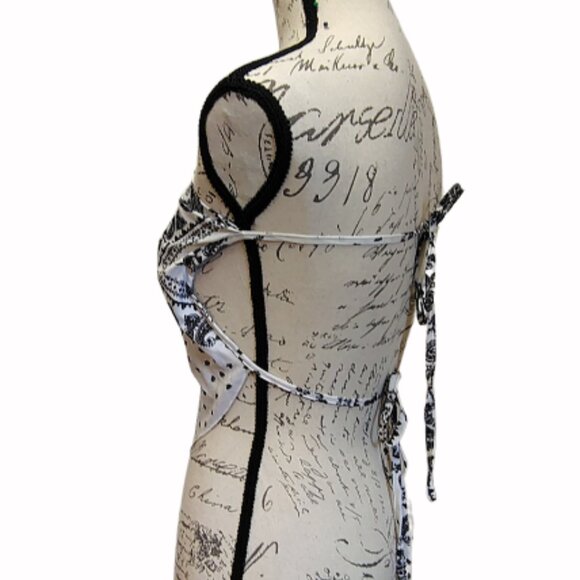 White and Black Paisley Backless Bandana Halter Top Size Small / Medium -  Y2K - Picture 5 of 5